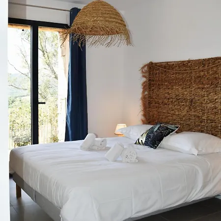 Amandula Bergerie Hyper Cozy Willa